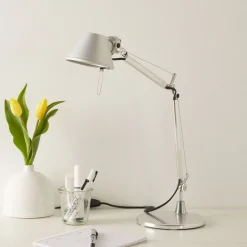 Tidløs designerbordlampe Tolomeo Micro