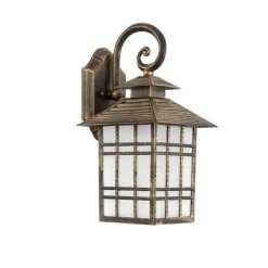 Tradisjonell utendørs vegglampe Ilka som lykt