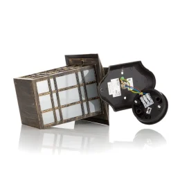 Tradisjonell utendørs vegglampe Ilka som lykt