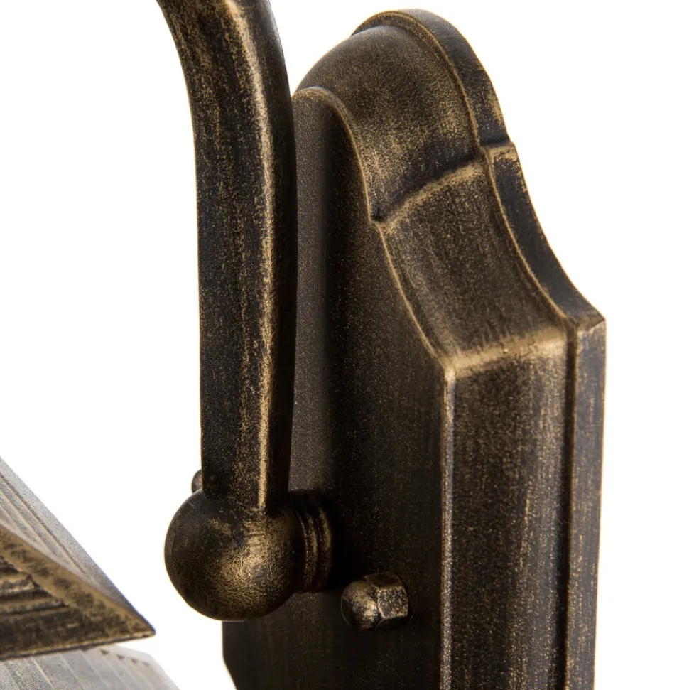 Tradisjonell utendørs vegglampe Ilka som lykt