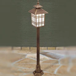 Tradisjonell veilampe Ilka i lykteform