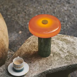 Trip LED oppladbar bordlampe, grønn/oransje, marmor, glass, IP44