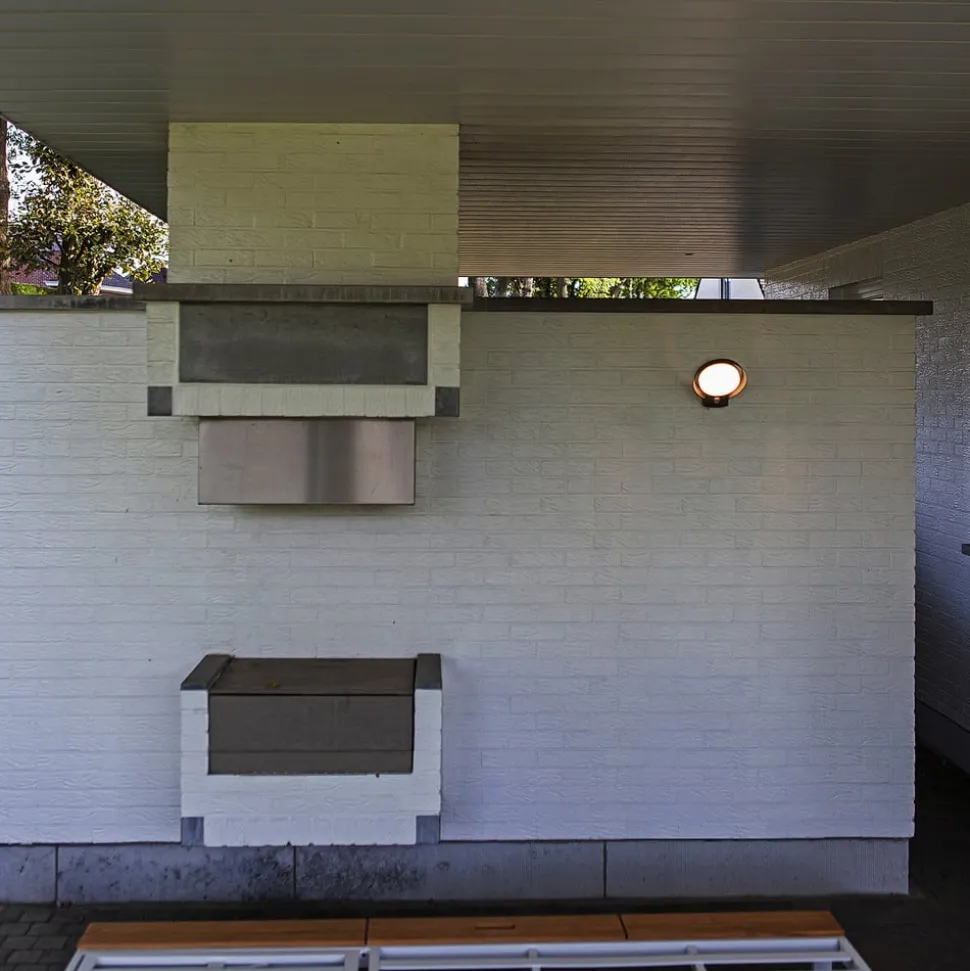 Utend LED-vegglampe Polo, støpt aluminium m sensor