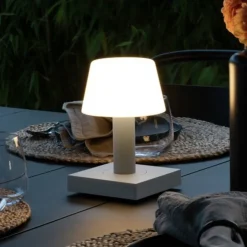 Utendørs LED-bordlampe Monaco, batteri, hvit