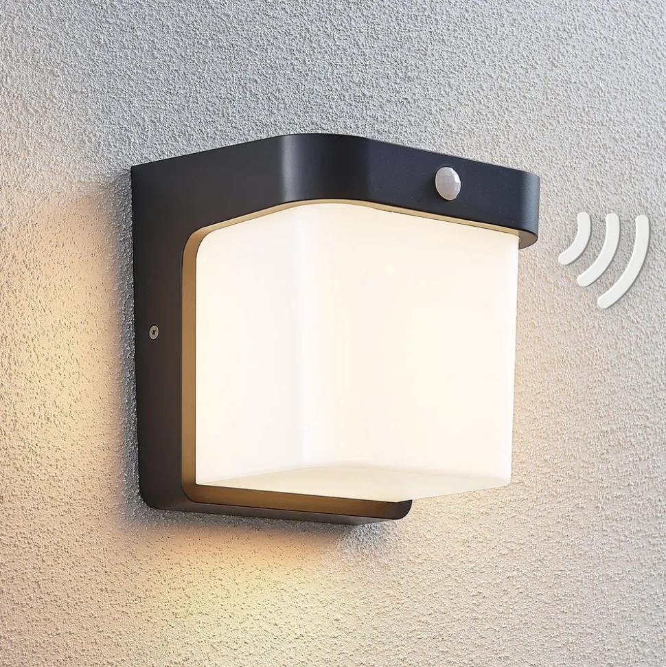 Utendørs LED-vegglampe Adenike med sensor