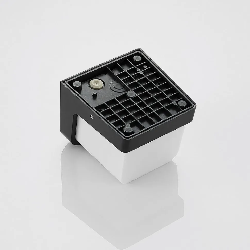 Utendørs LED-vegglampe Adenike med sensor