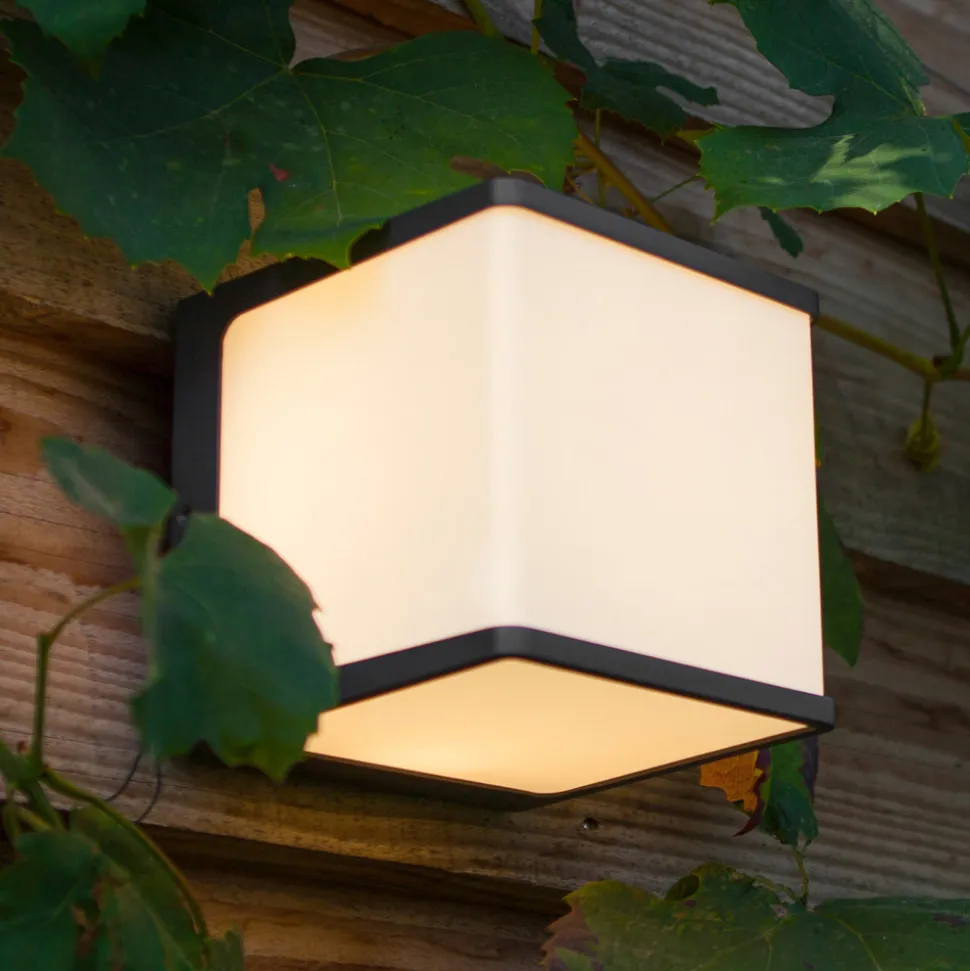 Utendørs LED-vegglampe Doblo terning 15 cm 3 000 K