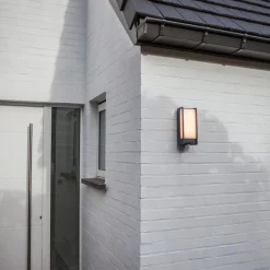 Utendørs LED-vegglampe Qubo bevegelsessensor