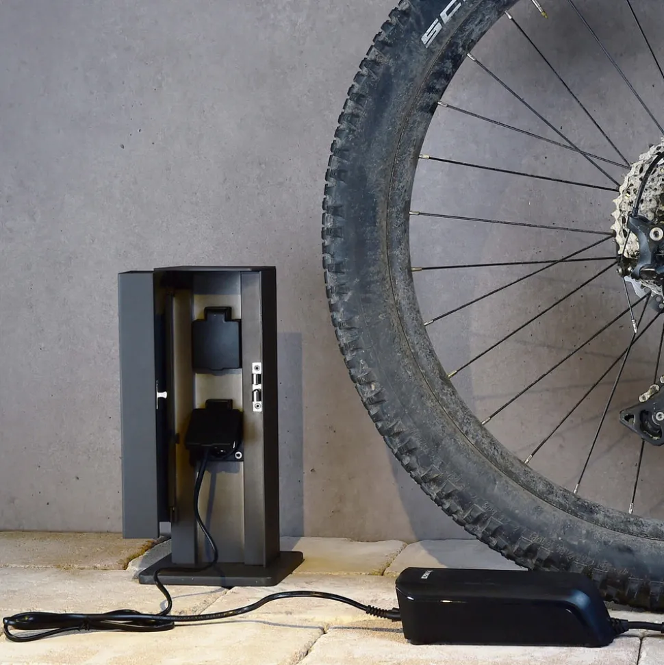 Utendørs stikkontaktsøyle Puka Mana