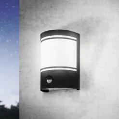 Utendørs vegglampe Cerno, sensor, svart