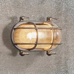 Utendørs vegglampe Helford, nikkel