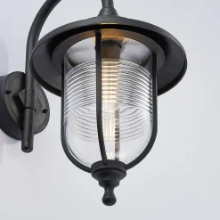 Utendørs vegglampe Naisha, diffusor med riller