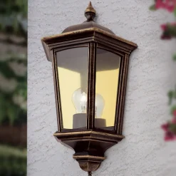 Utendørs vegglampe Puchberg, direkte, svart-gull