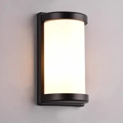 Utendørs vegglampe Puelo, støpt aluminium svart