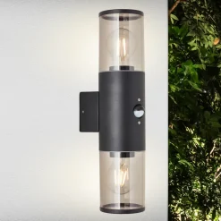 Utendørs vegglampe Sergioro, 2 lyskilder m sensor