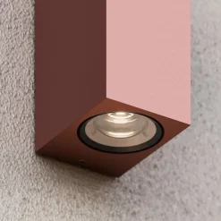 Utendørs vegglampe Tavi, rustbrun, aluminium, opp/ned