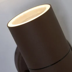 Utendørs vegglyskaster Metro, up/down, IP44, rust