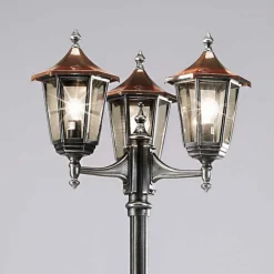 Utsøkt ANTOINE kandelaber med tre lys