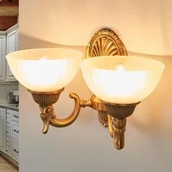 Utsøkt NOAM vegglampe med bronse