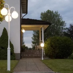 Vakker Arcturus gatebelysning i hvit