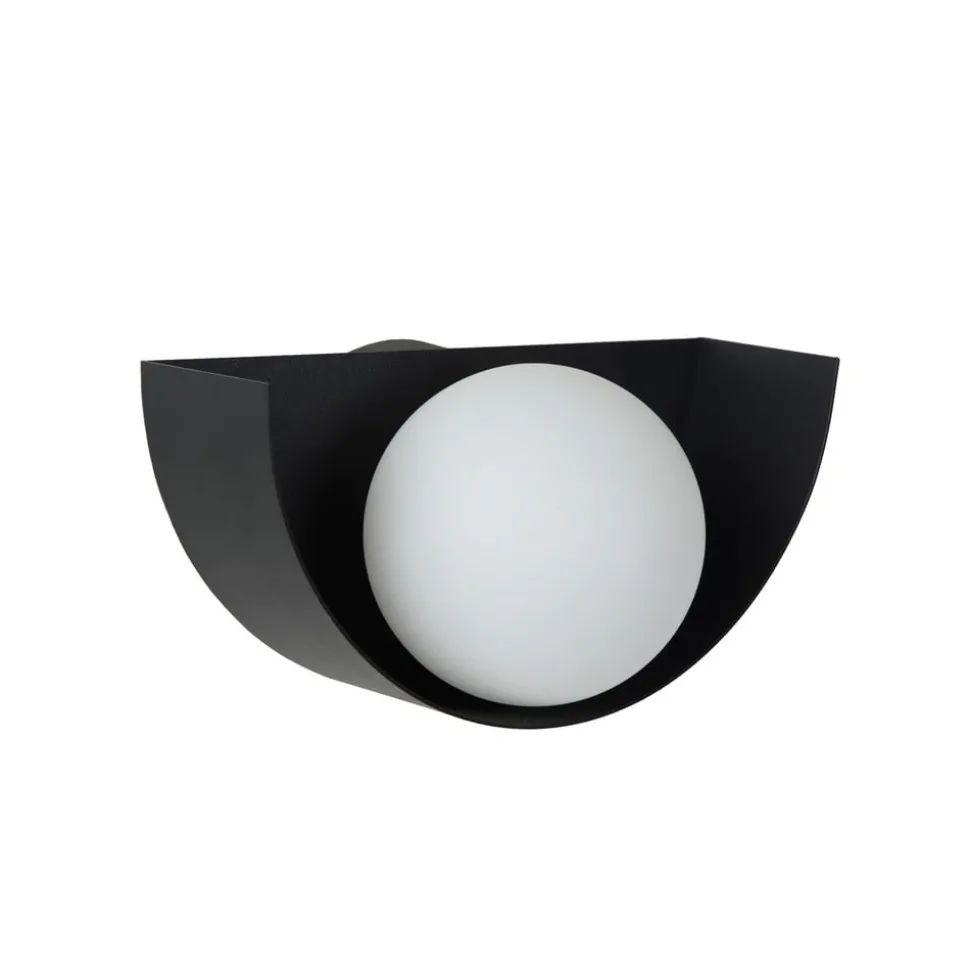 Vegglampe Benni med kuleskjerm av glass, svart