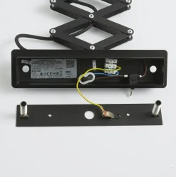 Vegglampe Harmony med skjærarm, svart