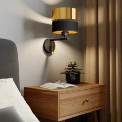 Vegglampe Hilton svart/gull med LED-leselampe