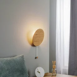 Vegglampe Minimal i eik