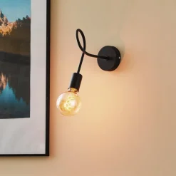 Vegglampe Oxford i metall i svart