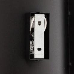 Vegglampe Pako av to stålplater i svart