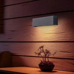 Vegglampe Straight XS, bredde 26 cm, grafitt