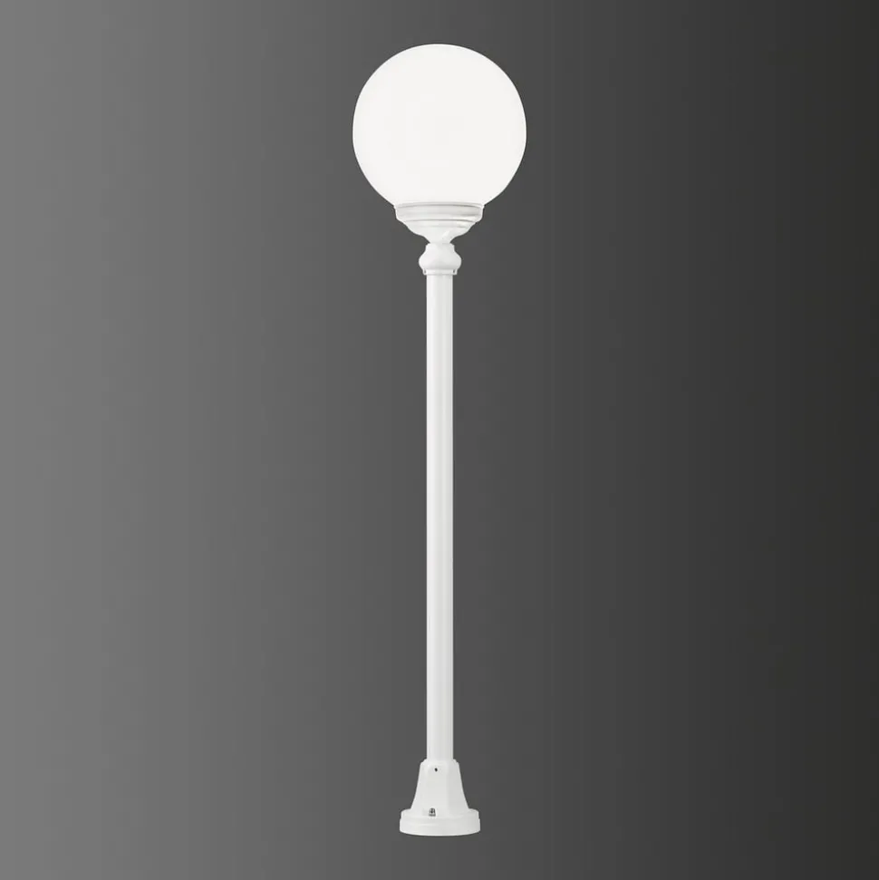 Veilampe 1132 med kuleskjerm, hvit