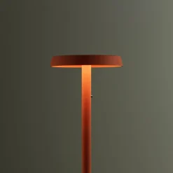 Vibia Flat LED-gulvlampe høyde 100 cm terrakotta