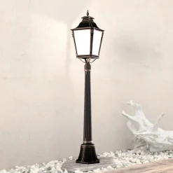 VIVIANA gatelykt i antikk look