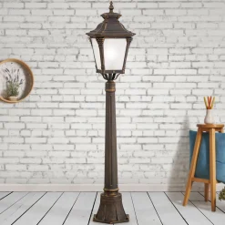 VIVIANA gatelykt i antikk look