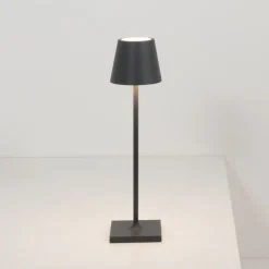 Zafferano Poldina mikro oppladbar lampe, IP65 svart
